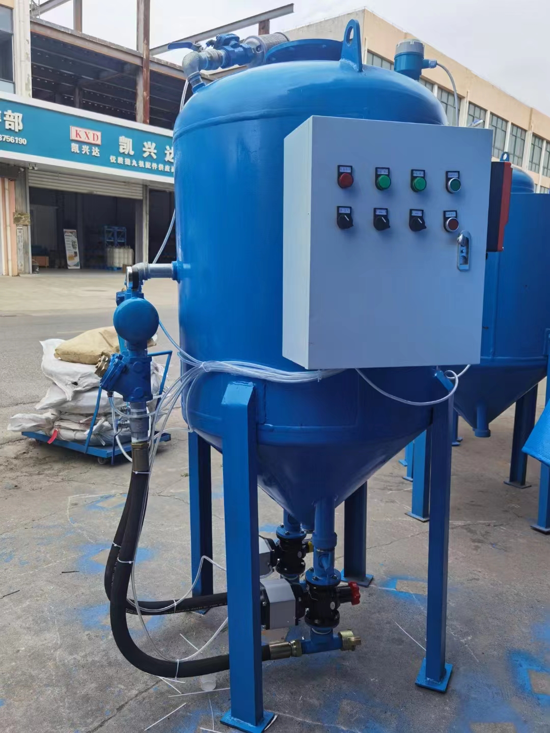 800遙控氣動手持噴砂機(jī)